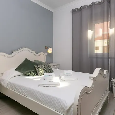 B07 - Maria Vitoria In Center Apartment *
